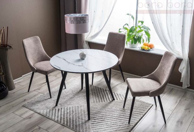 Extendable dining table № 061 760