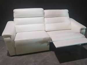 Луксозен италиански диван 090301182